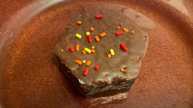 The Chocolate Fall Party Cake comes in a pack of two.