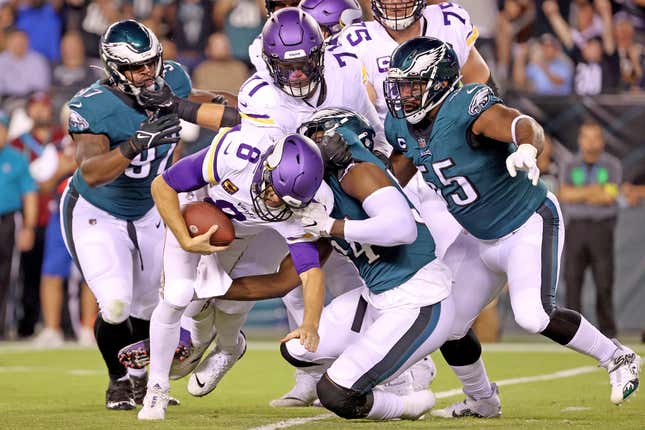 Monday night football: Vikings vs. Eagles -  5 Eyewitness News