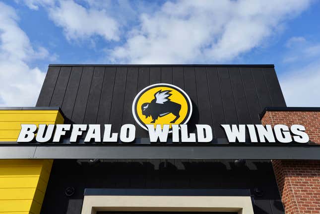Image for article titled Lawsuit Alleges Buffalo Wild Wings Managers Gave the Green Light to Refuse Black Customers