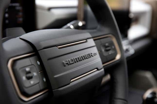 Imagen para el artículo titulado El Hummer eléctrico ya es oficial: todo lo que necesitas saber