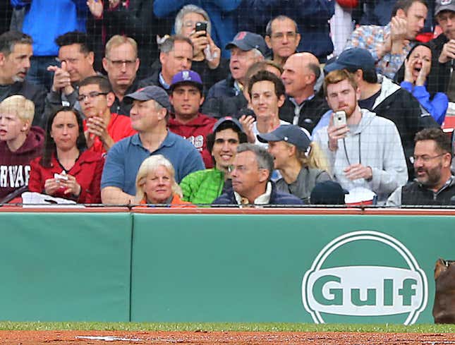 Image for article titled Fans Behind Backstop Acting Like They Didn’t Just Duck For Cover At Foul Tip