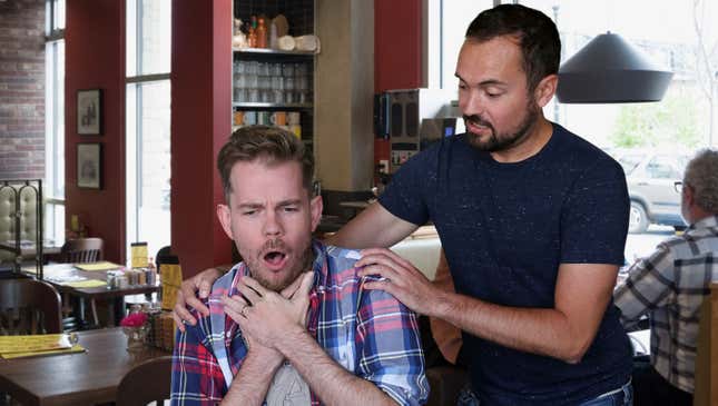 Image for article titled Choking Man Can Already Tell Good Samaritan Has No Fucking Clue What They’re Doing
