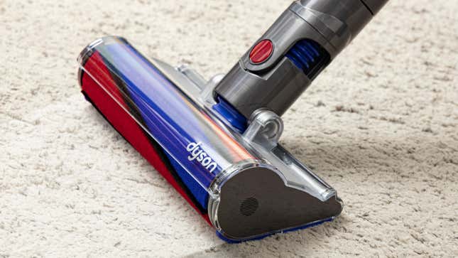 close-up of Dyson cordless vacuum head