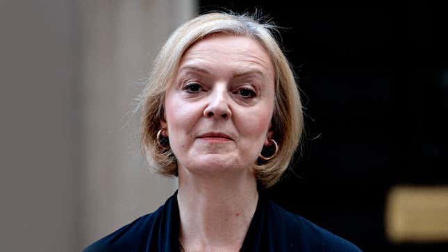 Image for article titled Liz Truss To Continue Receiving Security Detail For 20 Minutes After Leaving Office