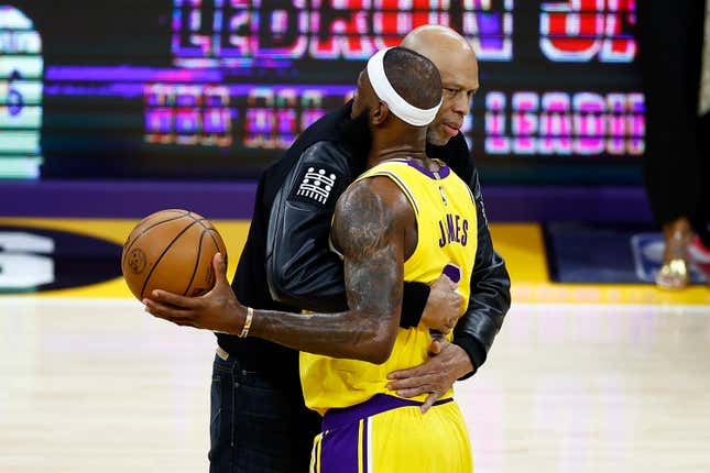 Los Angeles Lakers Abdul Jabbar and Lebron James the men the myth