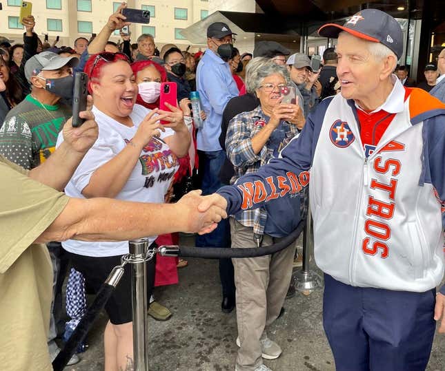 Jim 'Mattress Mack' McIngvale bets $2 million for Astros to win World Series