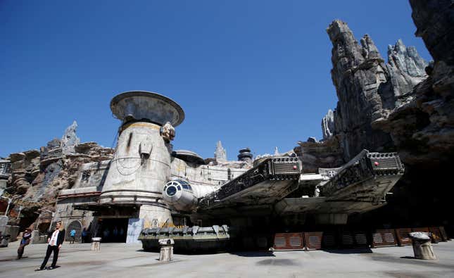 Image for article titled Photos: Inside Disney’s new Star Wars theme park