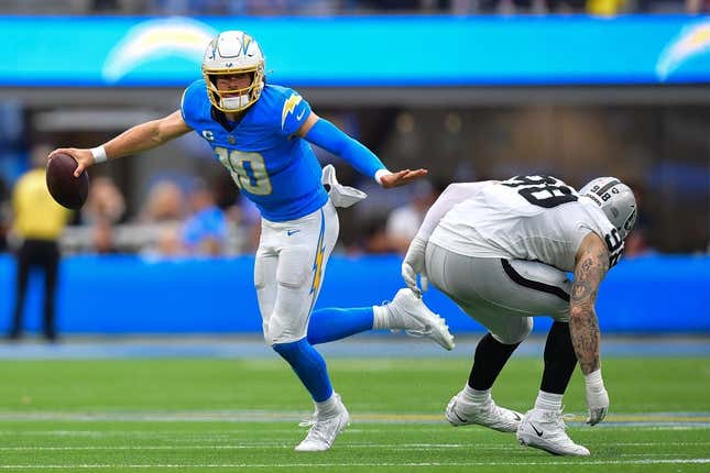 los angeles chargers raiders