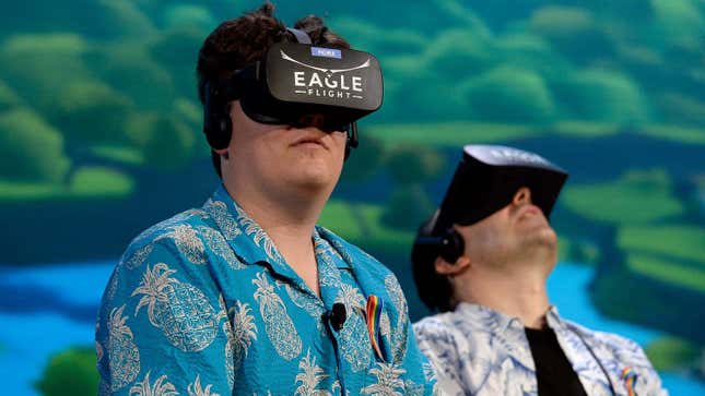 Imagen para el artículo titulado El fundador de Oculus creó un equipo de realidad virtual que te mata si mueres en el juego