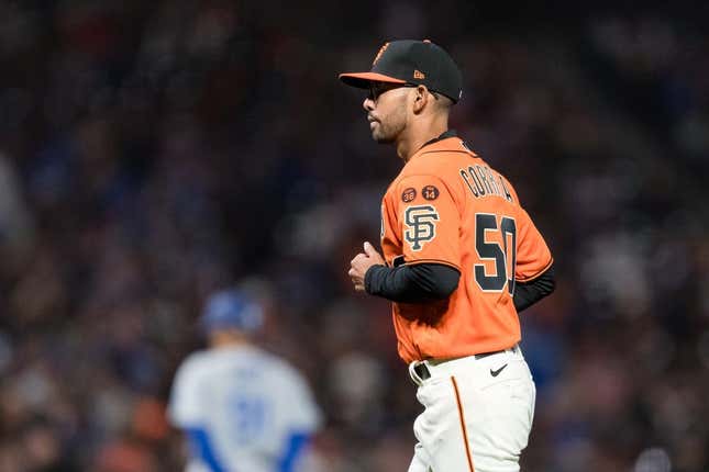 The San Francisco Giants announced Friday afternoon that the club has  dismissed manager Gabe Kapler.