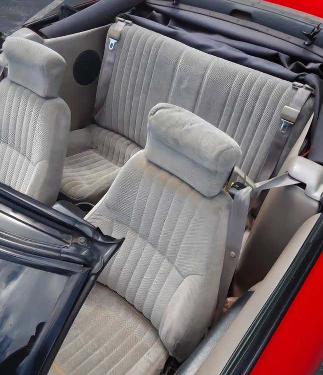 Image for article titled At $4,999, Is This 1998 Pontiac Firebird 3.8 An Exciting Proposition?