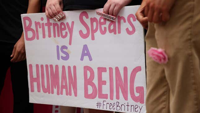 Image for article titled The Bleak and Necessary Media Circus Around Freeing Britney