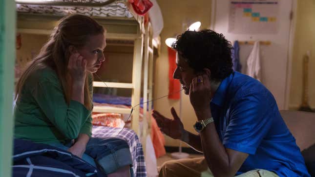 Amanda Seyfried and Naveen Andrews in The Dropout