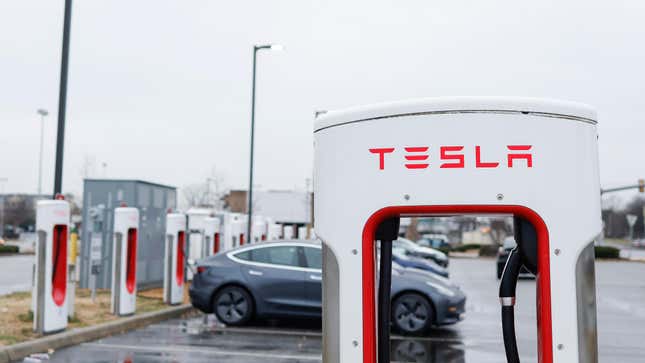 Image for article titled Driving 100 Miles in an EV Is Now More Expensive Than in an ICE
