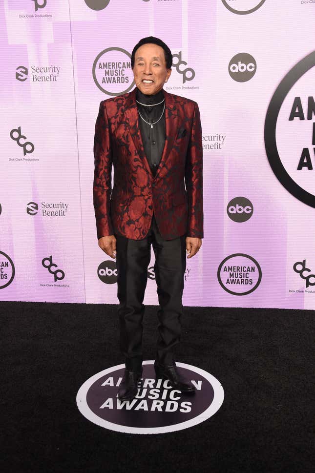 Image for article titled All the Best Looks From the 2022 American Music Awards Red Carpet