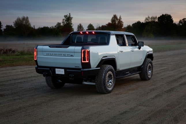 Imagen para el artículo titulado El Hummer eléctrico ya es oficial: todo lo que necesitas saber