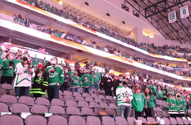 Stand and salute or you’re a goshdang commie, so sayeth the Dallas Stars. 
