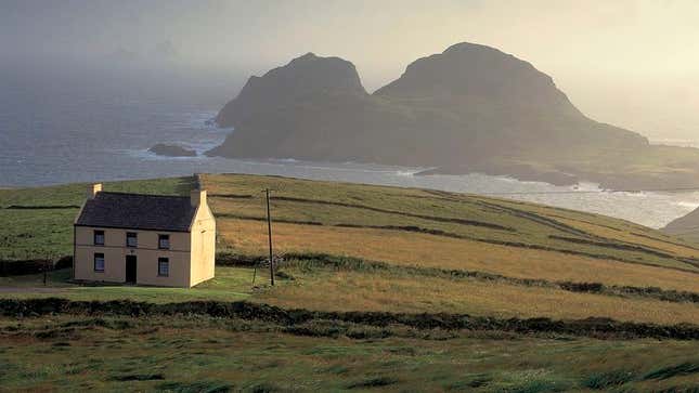 Image for article titled New Report Finds Moving To Isolated Seaside Cottage Greatly Increases Productivity