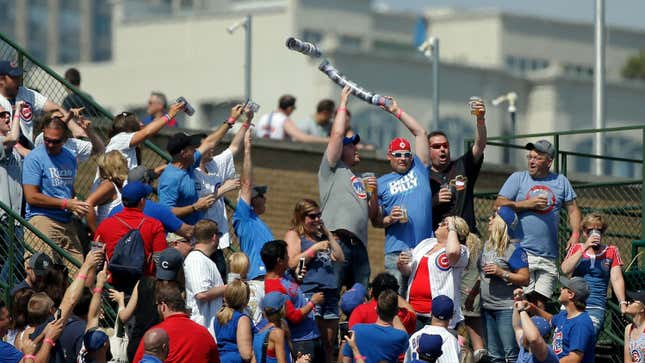 Watch Chicago Cubs baseball fan catching ball in her beer before