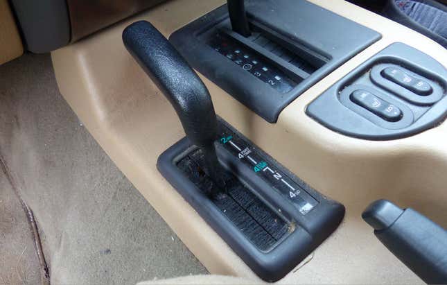 Image for article titled Here's What's Wrong With My $500 Low-Mileage Jeep Cherokee