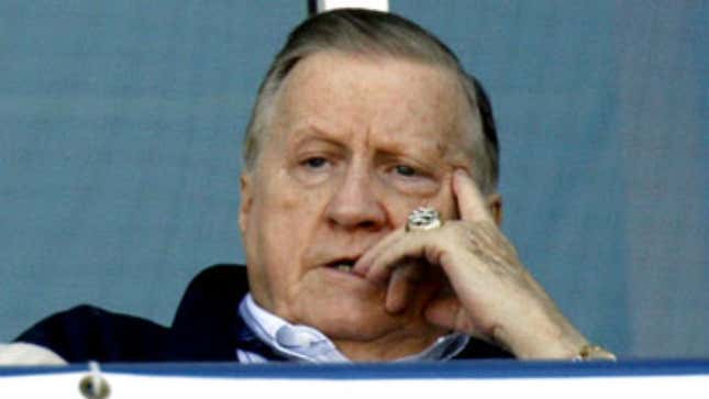 Image for article titled George Steinbrenner Tells Sons To Mellow Out