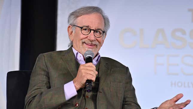 Image for article titled Steven Spielberg Fondly Recalls How Jewish Upbringing Inspired ‘Jurassic Park’