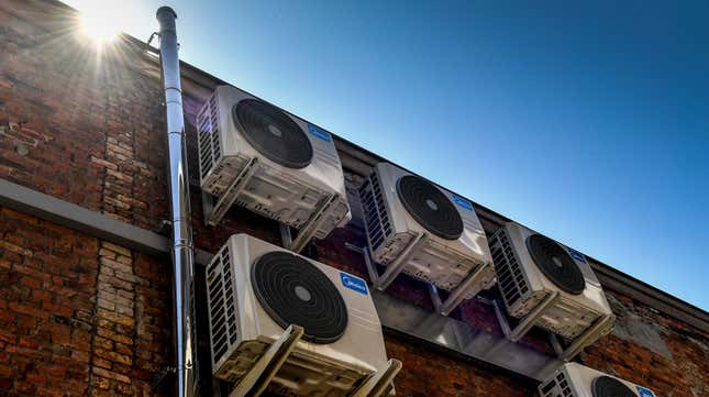 Modern air conditioners typically emit greenhouse gases and are energy intensive.