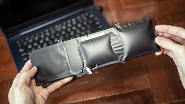 Image for article titled You Can Use a Laptop Without a Battery