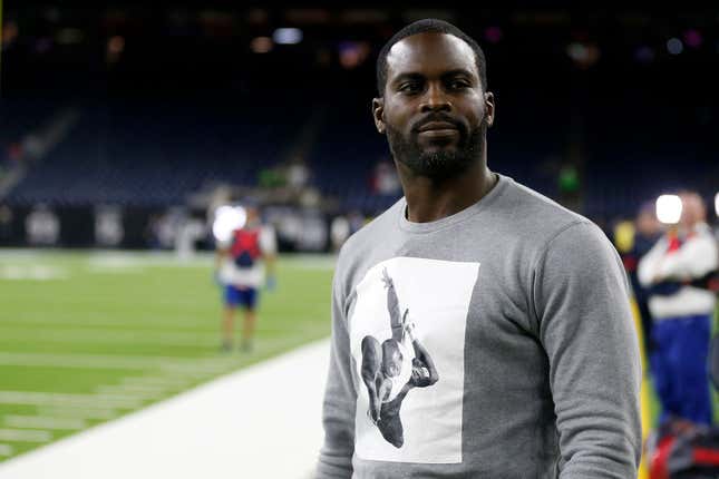 Image for article titled Michael Vick to Come Out of Retirement to Join Fan Controlled Football