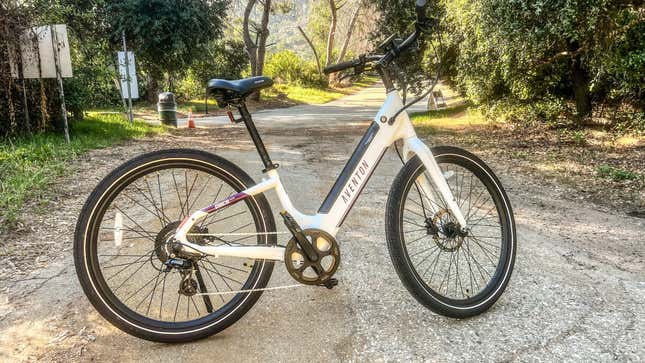 Image for article titled The Aventon Pace 500.3 E-bike Is Beginner Friendly but High Performing