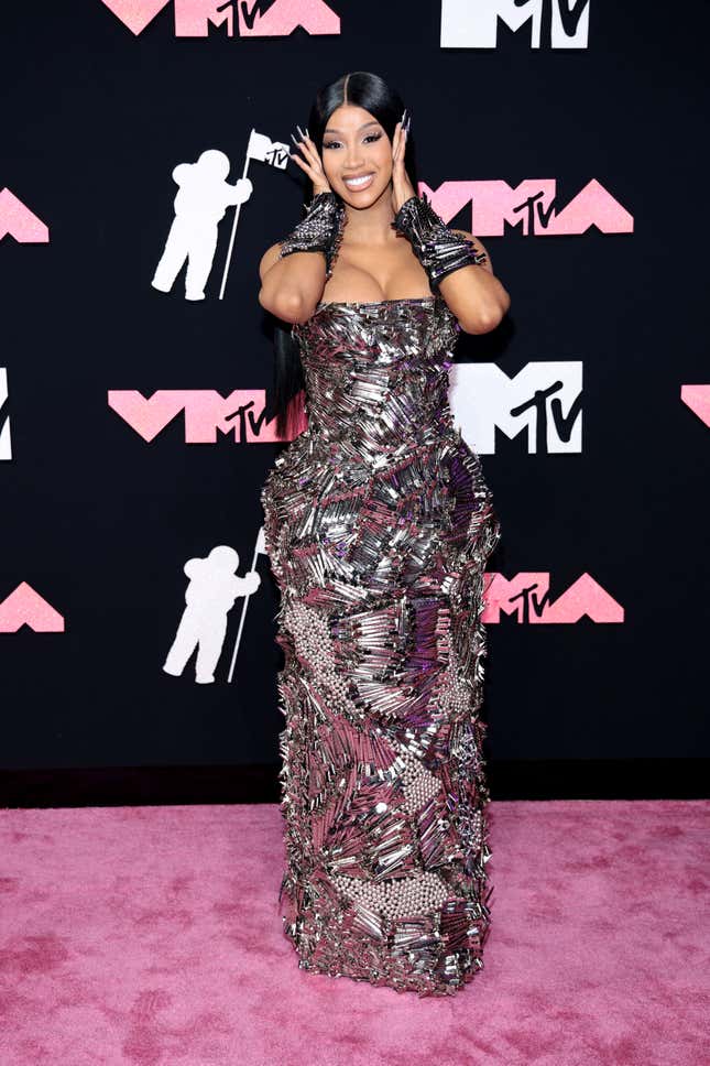 Image for article titled The 2023 VMAs Pink Carpet: (Almost) Everyone Looked...Incredible