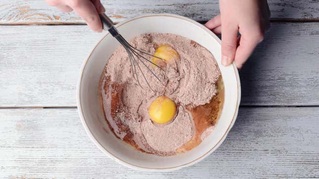 Image for article titled Don&#39;t Forget to Season Your Cake Mix