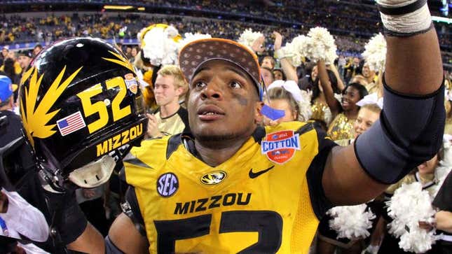 Image for article titled Michael Sam Hoping Sexuality Won’t Be Issue In Locker Room Full Of Testosterone-Fueled Former High School Bullies