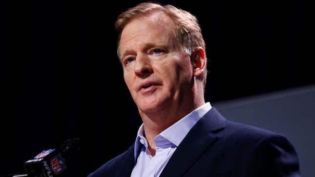 Image for article titled Roger Goodell Insists Martin Luther King Jr. Would Have Wanted 17-Game Football Season In Front Of Full Stadiums
