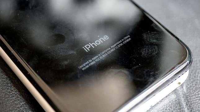 Imagen para el artículo titulado Apple accede a pagar hasta 500 millones de dólares por ralentizar iPhones