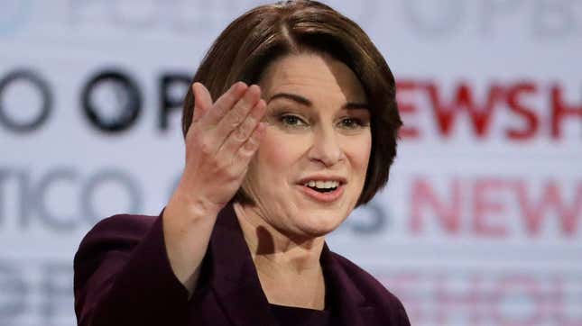 Image for article titled Amy Klobuchar Might Tell Us About UFOs