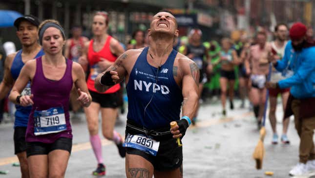 Image for article titled Study: 83% Of Marathon Spectators Only Attend For Sick Thrill Of Watching Fellow Man Suffer