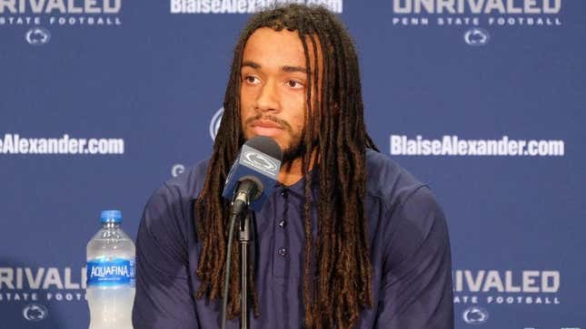 Image for article titled An Open Letter to the White Couple Who Wrote a Penn State Football Player About His &#39;Awful&#39; and &#39;Disgusting&#39; Hair