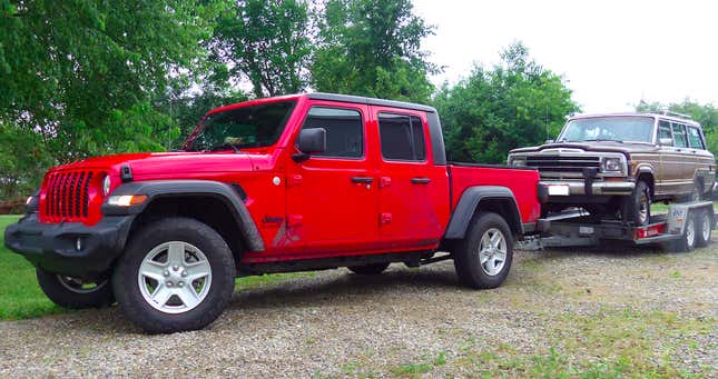 Image for article titled What It Was Like Towing a Free Jeep Grand Wagoneer With the 2020 Jeep Gladiator