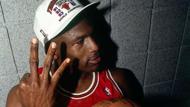 Top Moments: Double-nickel game proves Michael Jordan is officially back