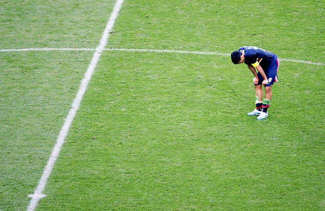 Image for article titled Devastated By U.S. World Cup Team's First-Round Loss, Nation Grinds To Halt