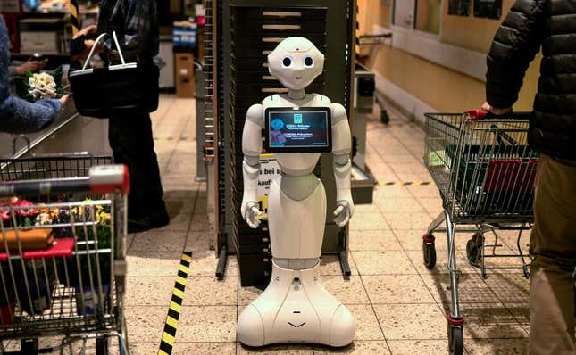 Image for article titled 12 mildly terrifying ways that robots are changing how we eat