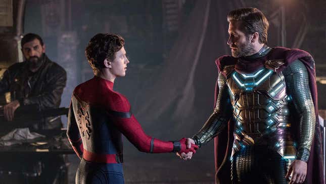 Imagen para el artículo titulado Qué significan las escenas post-créditos de Spider-Man: Far from Home para el futuro de la fase 4