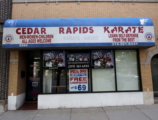 Image for article titled Karate Studio Hoping To Get Local Phone Number That Spells Out Word ‘Kick’ Or ‘Chop’