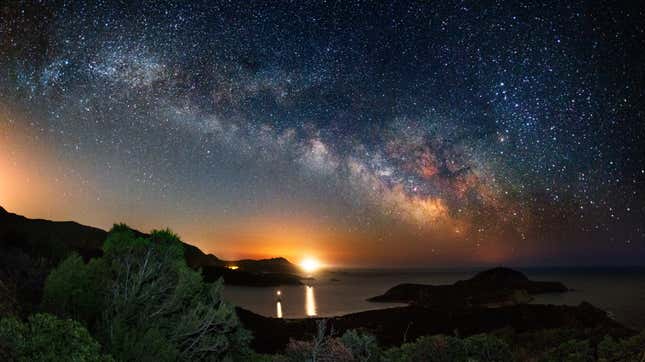 Image for article titled How to Find a Truly Dark Location for the Best Photos of the Night Sky