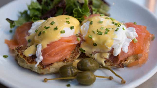 Image for article titled Make Hollandaise Sauce the Easy Way With an Immersion Circulator