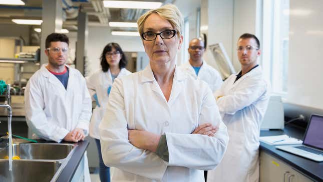 Image for article titled Cure For Cancer Only 10 Years Away, Announce Scientists Who Work Better Under A Deadline