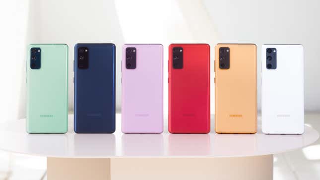Imagen para el artículo titulado El nuevo Galaxy S20 FE es el smartphone asequible que Samsung necesitaba