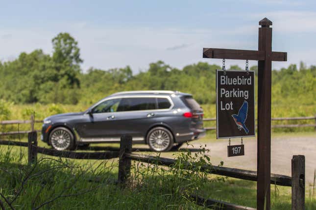 Image for article titled The 2019 BMW X7 Is Huge But So Great At High-Speed Cruising