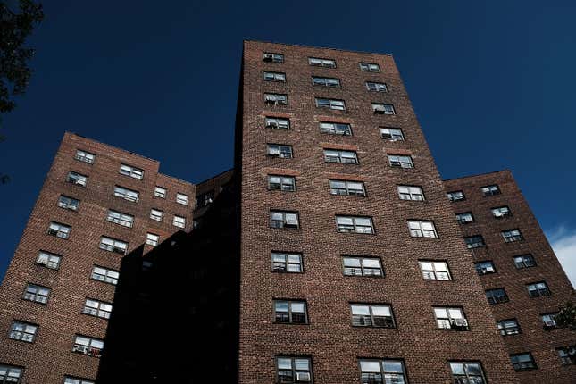 Image for article titled Knocking Down the PJs? NYC Considers Building Mixed-Income Residence on Site of Public Housing